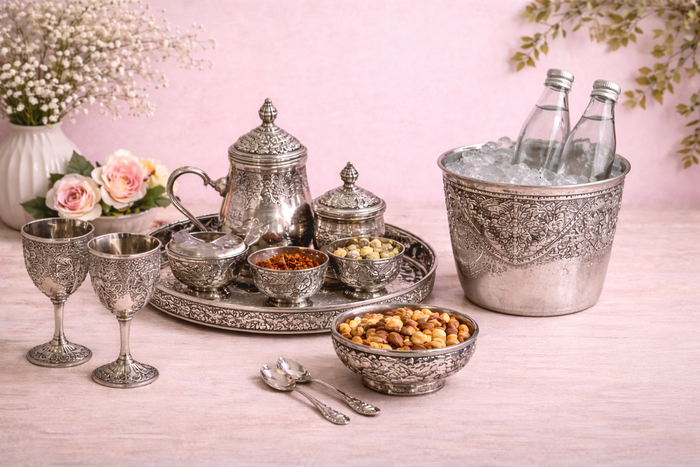 Dining & Decor